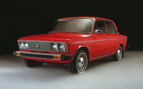 В Толиати отдавна са хвърлили око на доходния северноамерикански пазар, но стартират продажбите предпазливо от Канада. На канадците се предлагат специалните модификации ВАЗ-2106-37 (с 1.6-литров двигател) и ВАЗ-21061-37 (1.5 литра). За да отговарят на по-строгите по онова време стандарти за безопасност отвъд океана, съветските коли са преоборудвани с нови брони, с червени мигачи и с предупредителна лампичка за незакопчани колани. Алуминиевите джанти, кожените волани и килимчетата вървят като допълнително оборудване. 
За 4 години в края на 70-те в Канада са продадени 12 900 автомобила. Даже във филма на ужасите Deadly Eyes от 1982 главният герой кара Лада. Идеята е предприятието да се разшири и в САЩ, но след съветската инвазия в Афганистан това вече не е възможно. 
